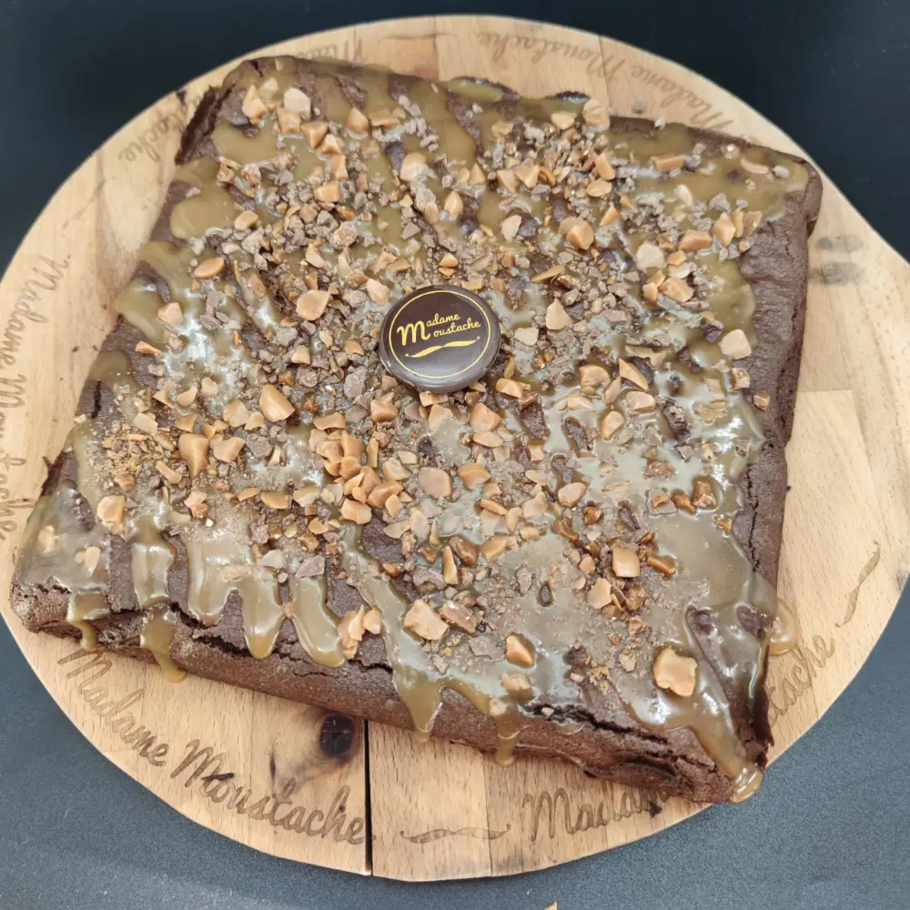 Brownies, gâteau entier fait maison par Madame Moustache